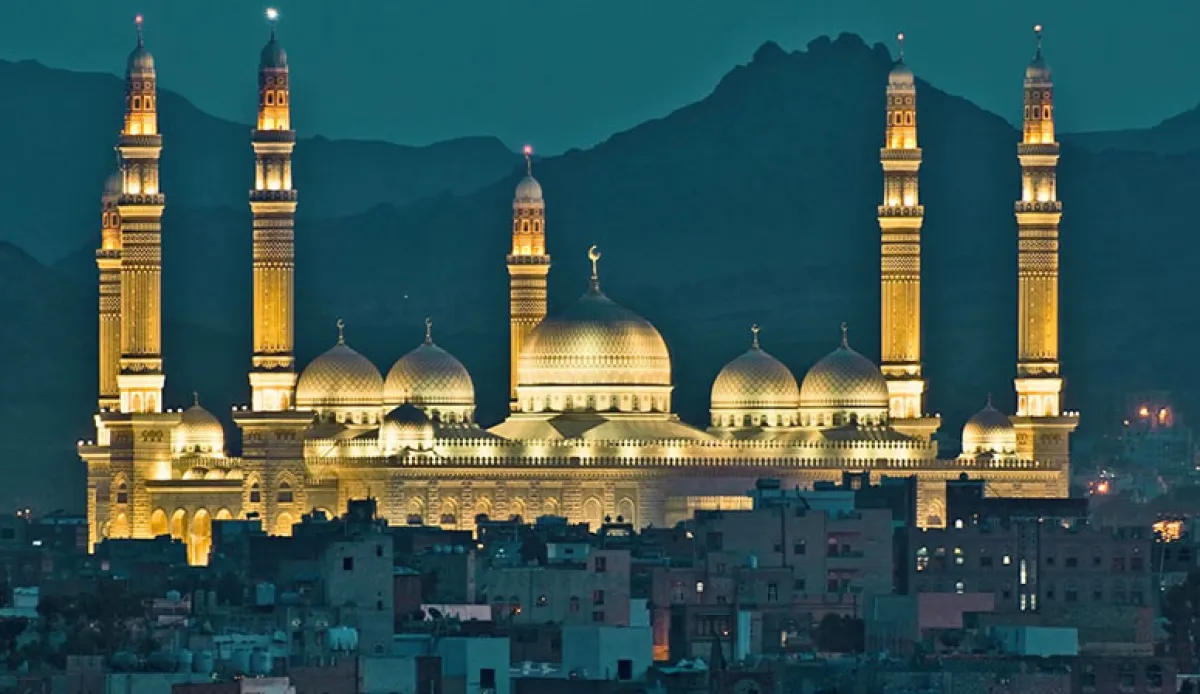 رمضان تحت السيطرة العقائدية في اليمن.. لماذا يخشى الحوثيون الإسلام المعتدل؟