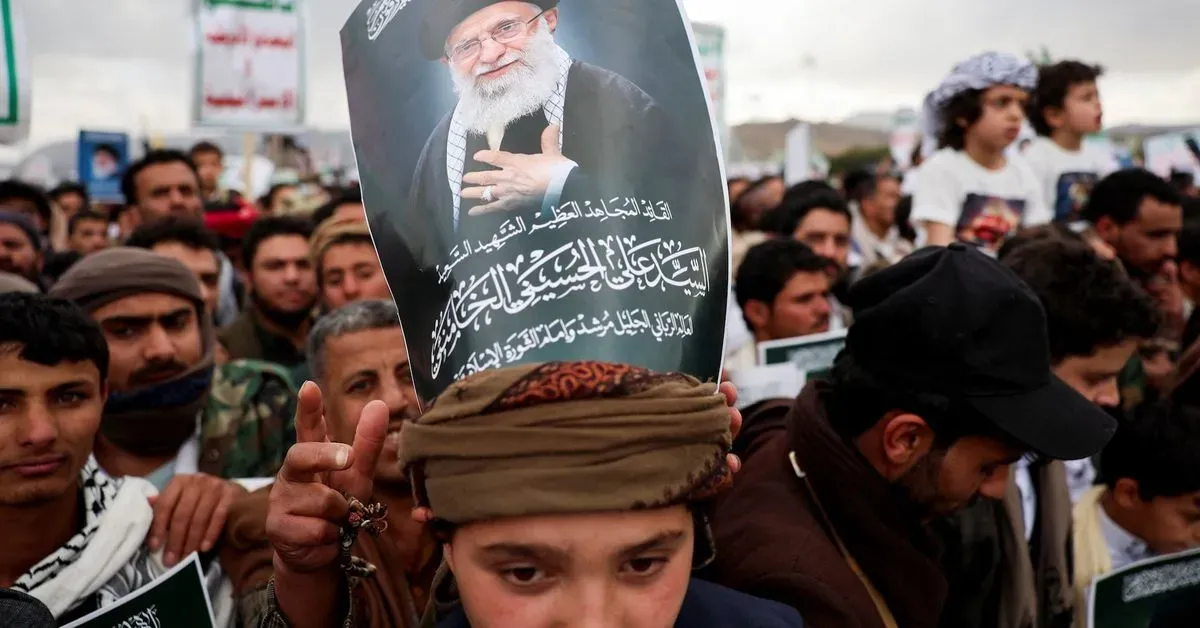 الحوثيون يكثفون التجنيد استعداداً لاحتمالات التصعيد الداخلي والإقليمي