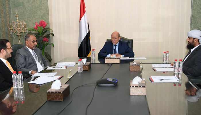 المجلس الرئاسي اليمني يحذر من استمرار خروقات المليشيا الإيرانية