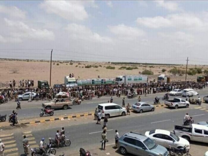 الحوثيون يختطفون قيادة نقابة النقل في الحديدة رفضوا استحواذ الجماعة على قطاع النقل