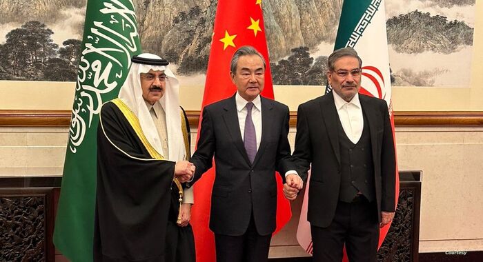 وول ستريت جورنال: إيران تعهدت بوقف الهجمات التي يشنها المتمردون الحوثيون ضد السعودية