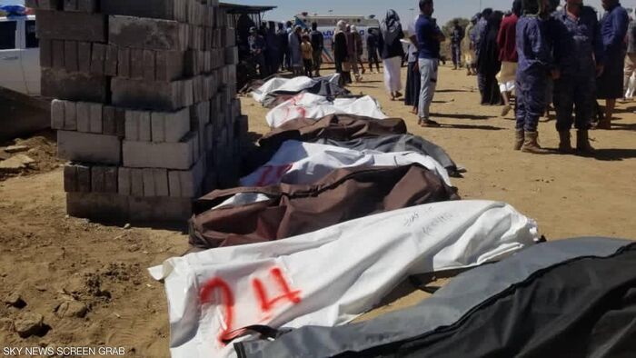 الحوثيون يدفنون ضحايا المجزرة النازية ضد أفارقة دون تحقيق (فيديو)