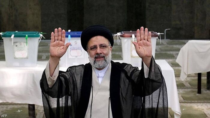 إيران تختار «فقيه جعفري متشدد» رئيسًا لها