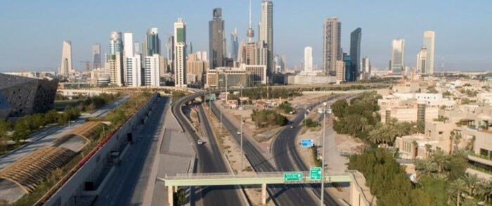 وفاة 6 وجرح 15 آخرين في حريق بعمارة يقطنها عمال أجانب بالكويت