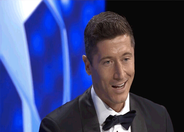 ليفاندوفسكي يحصد لاقب أفضل لاعب كرة قدم في أوروبا 2020