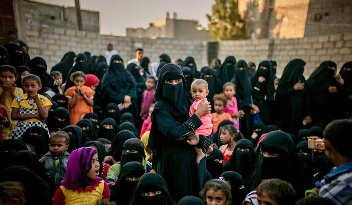 النساء ضحايا القهر والابتزاز.. الكشف عن جرائم العنف الجنسي في مناطق الحوثيين