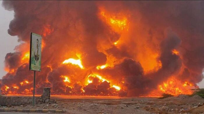 مقتل ضابط إيراني رفيع في الغارات الأمريكية على ميناء رأس عيسى