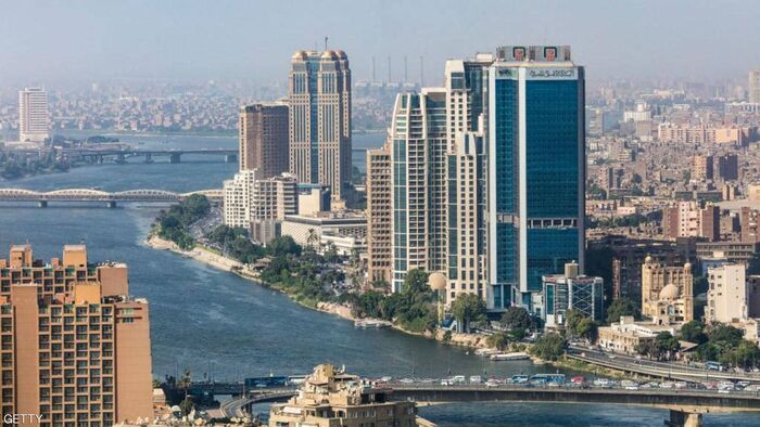 مصر تطرح مزايدة للتنقيب عن الغاز والبترول بالمتوسط ودلتا النيل
