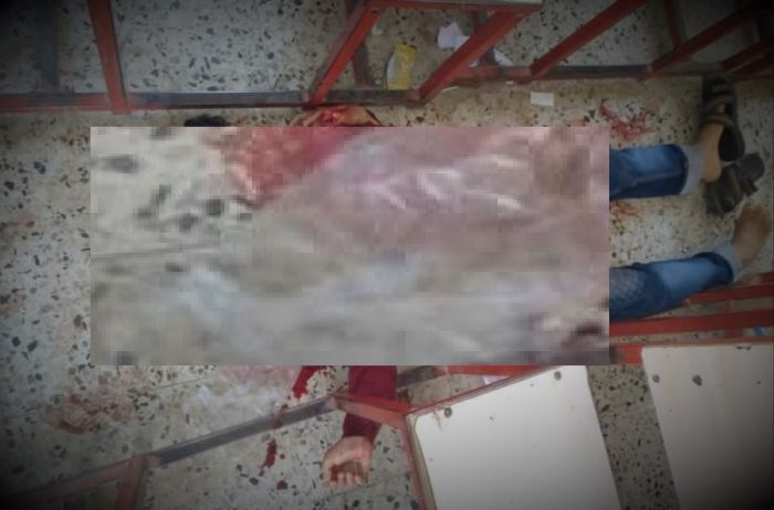 تعز.. حوثي يذبح طفلا داخل مدرسة أمام زملاءه بطريقة داعش (صورة)