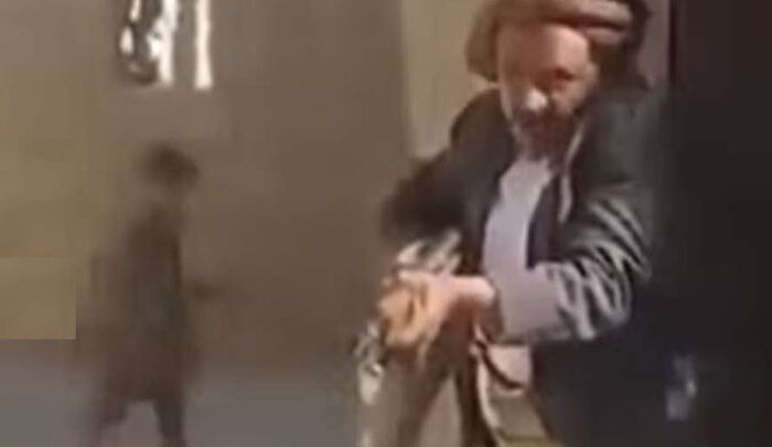 مدير مدرسة حوثي يطلق النار على الطلاب في عمران بسبب الرسوم المدرسية (تفاصيل مرعبة)
