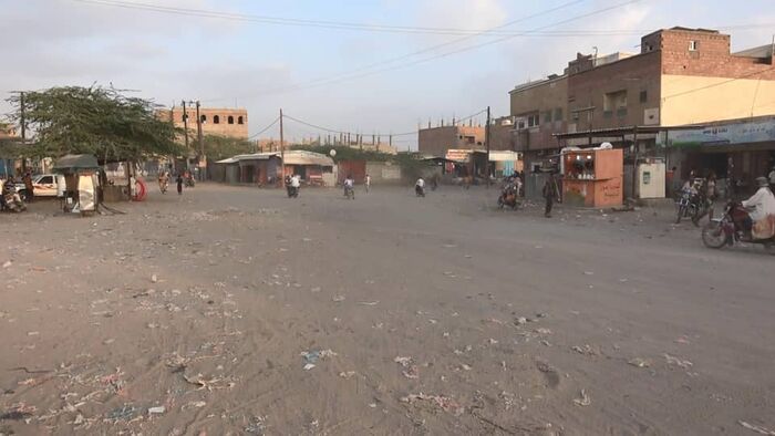 تصاعد وتيرة انتهاكات الحوثي للهدنة بإستهداف منازل المواطنين في حيس