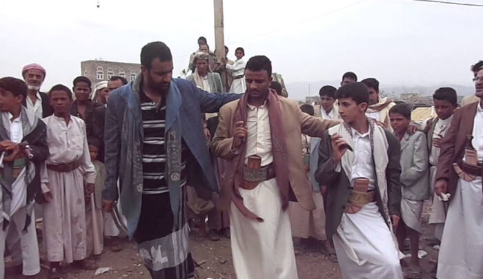 انتفاضة قبلية في عمران ضد مليشيا الحوثي يخلف قتلى وجرحى