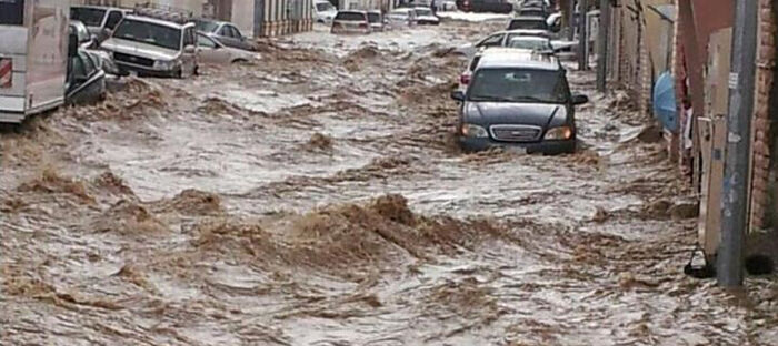 مصرع 9 بينهم 5 أطفال في سيول وأمطار بحضرموت