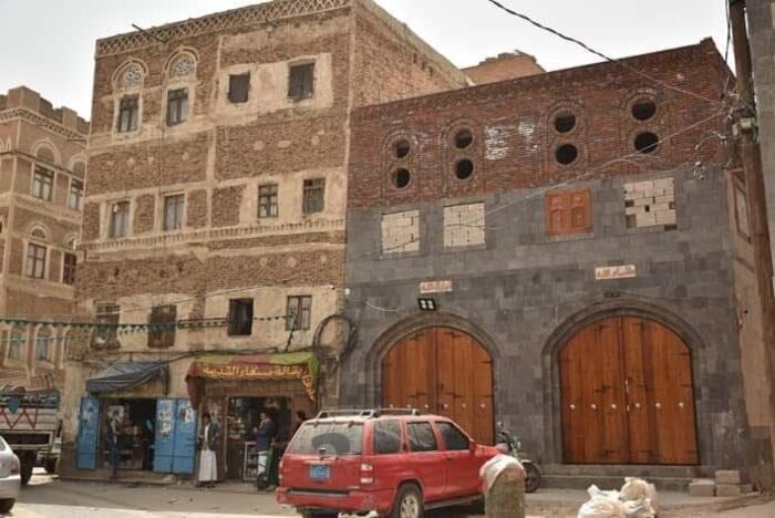 الحوثي يدمر تراث اليمن ويحول  المنازل التاريخية بصنعاء إلى متاجر