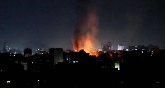 20 غارة أمريكية تستهدف 4 محافظات تسيطر عليها المليشيا