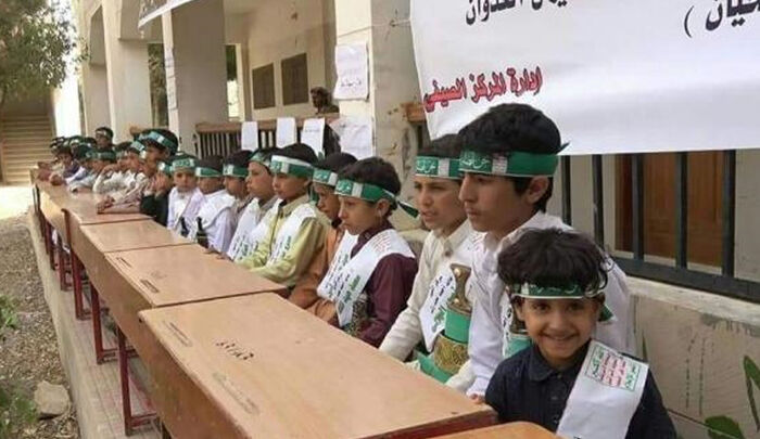 الحوثيون يمنعون التلاميذ من دخول المدارس بدون دفع مبالغ فرضتها لدعم «المولد»