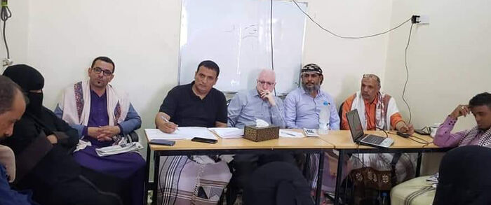 احتجاجا على الانتهاكات.. مدير مديرية المخا يرفض حضور اجتماع دعا له قائد محور تعز