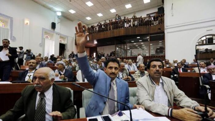 برلماني في صنعاء: صبر الشعب لن يطول.. وتصرفات الحوثي «صبية»