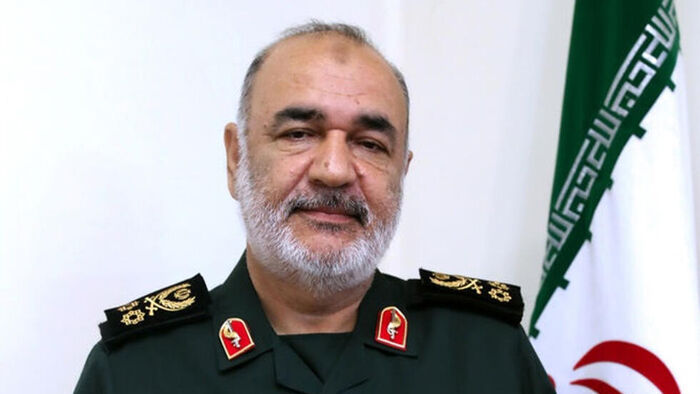 قائد الحرس الثوري: نحن صامدون في اليمن رغم القصف الأمريكي