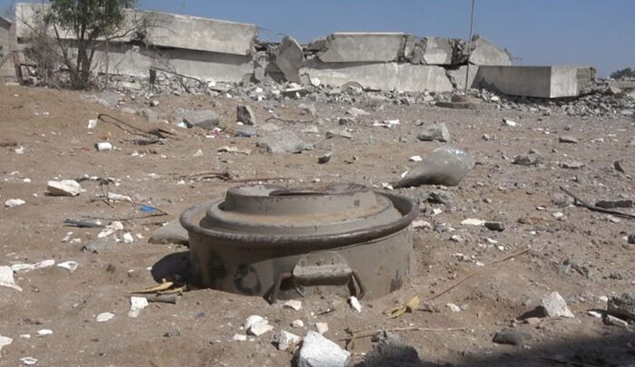 لغم حوثي يقتل ويصيب خمسة مدنيين من أسرة واحدة في حيس