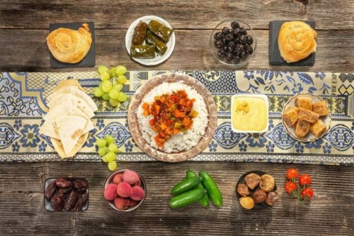 الإفطار عبر الإنترنت.. البديل لإحياء تقاليد رمضان وسط الإغلاق العام