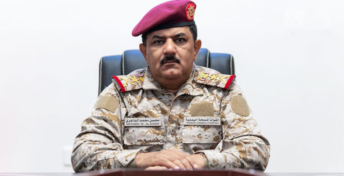 وزير الدفاع: خطورة تخادم مليشيا الحوثي والقاعدة وداعش تتجاوز اليمن إلى الإقليم