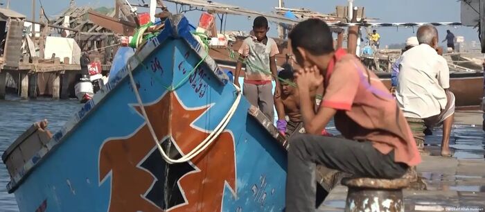 بسبب العبث الحوثي في البحر الأحمر.. 60 % من صيادي الحديدة فقدوا أعمالهم