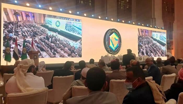 خلافات تهدد مشاورات الرياض بسبب رفض الإخوان إصلاح منظومة الشرعية