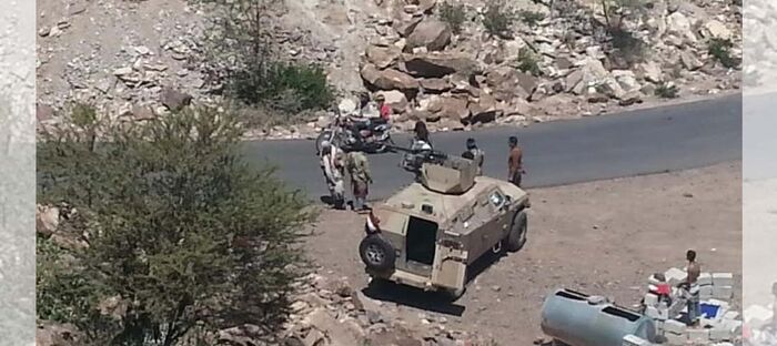 الحوثيون يفرضون على سكان جنوبي العود في إب تسديد الزكاة لثلاث سنوات!