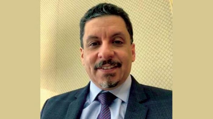 هشتاج #اقاله_وزير_الخارجيه_اليمنيه يتصدر وسائل التواصل الاجتماعي