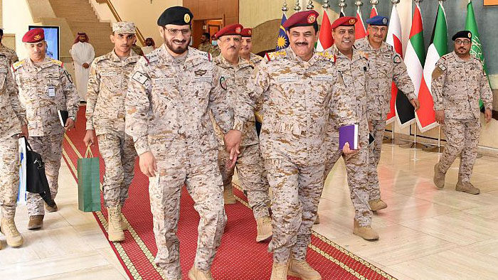 التحالف العربي ووزارة الدفاع اليمنية: لن نقف مكتوفي الأيدي أمام الخروقات الحوثية